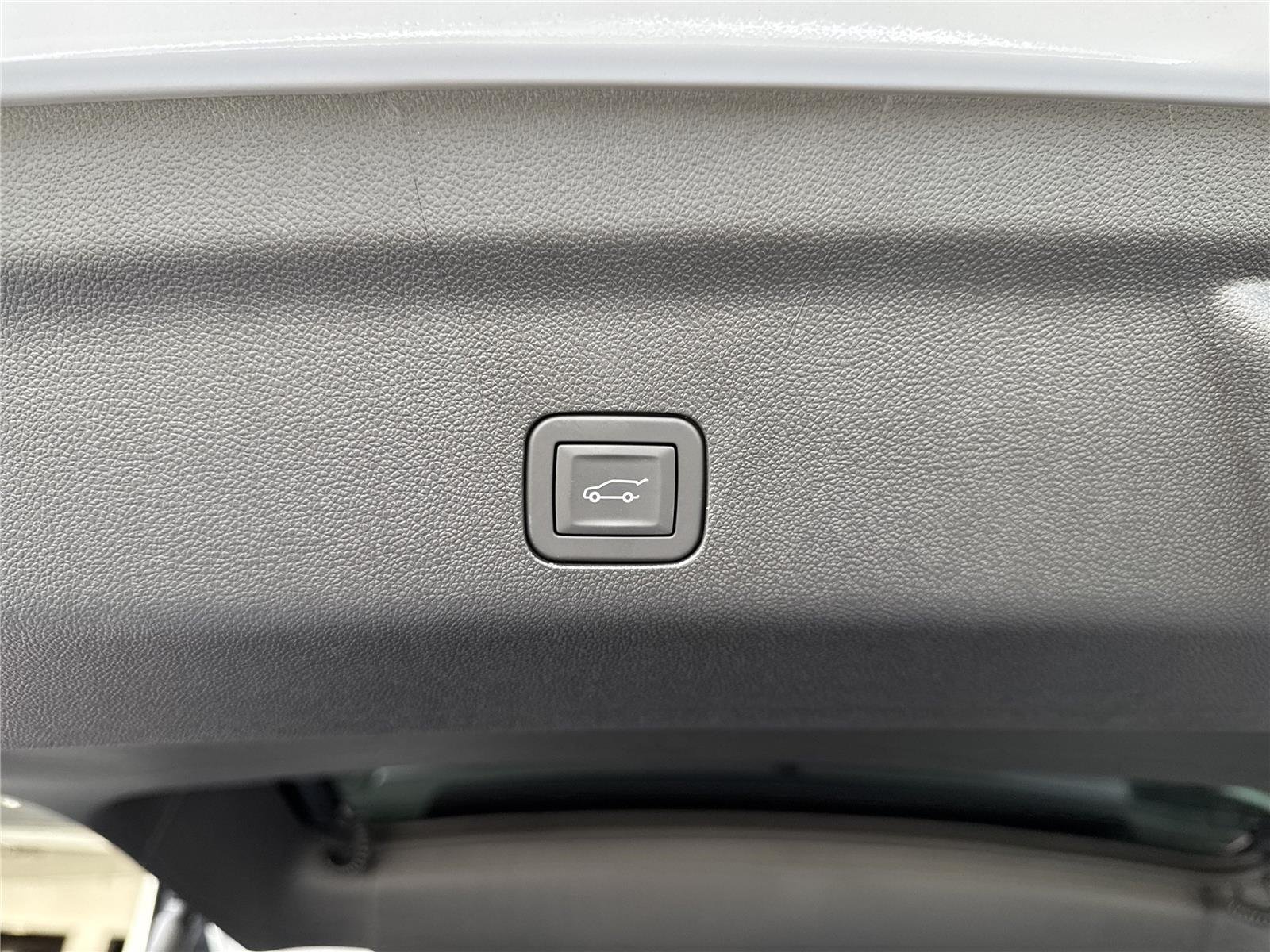 New 2026 Glacier White Tricoat GMC Denali image 35
