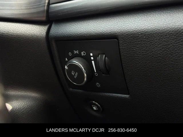 Used 2021 Black Jeep Laredo E image 24