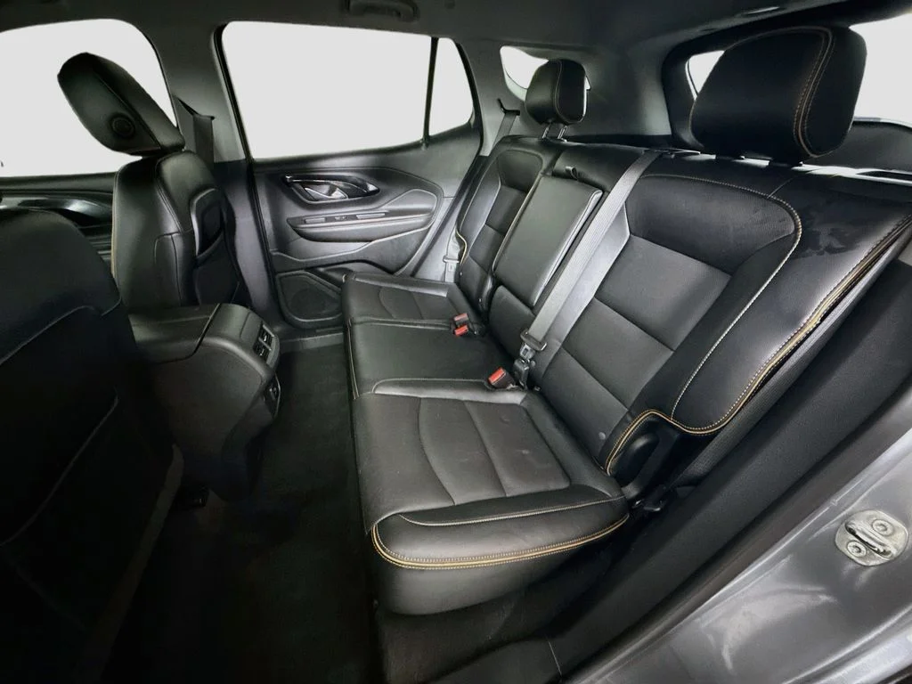 Used 2023 Silver GMC AT4 image 23