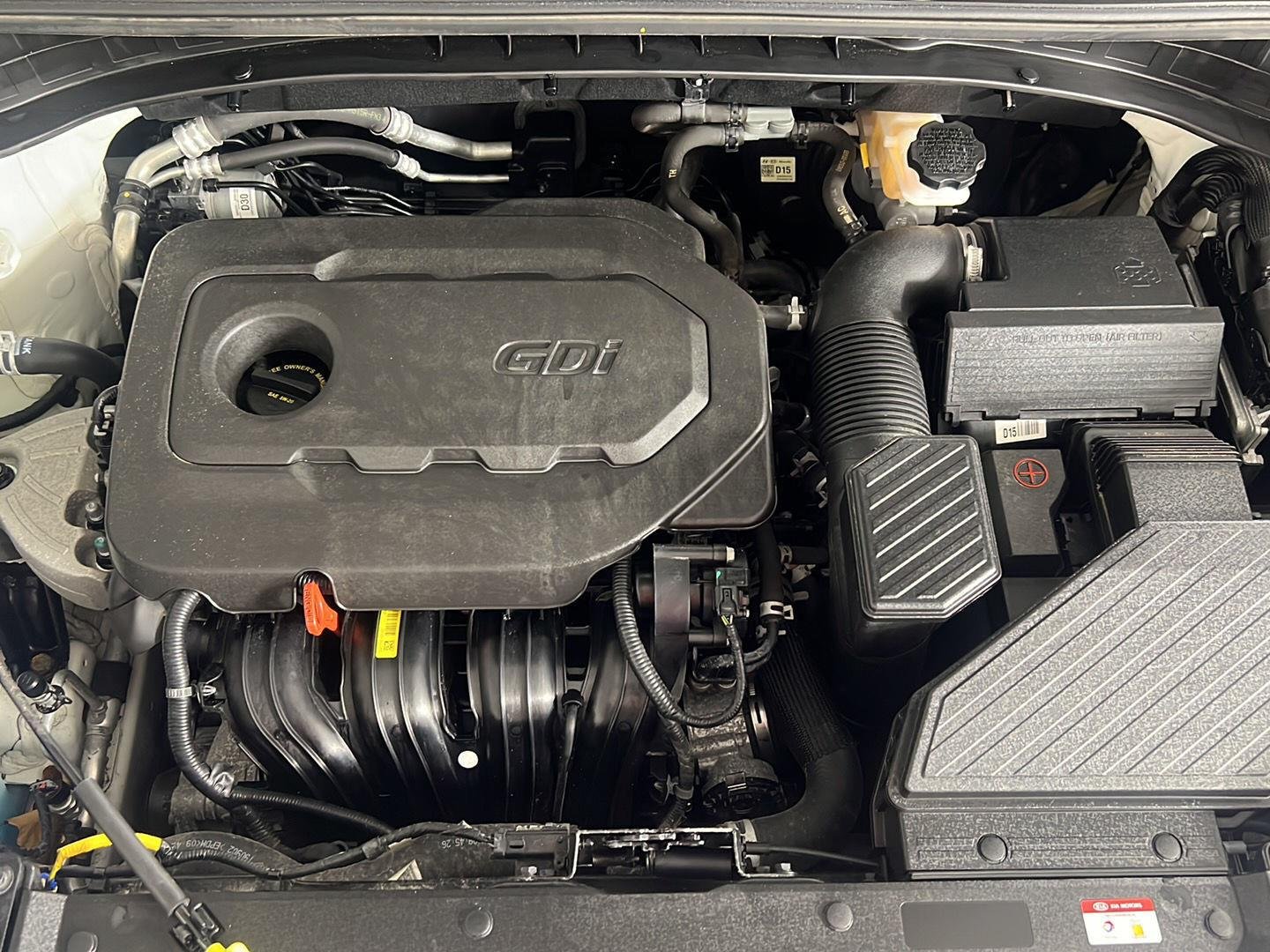 Used 2020 Clear White Kia LX image 18