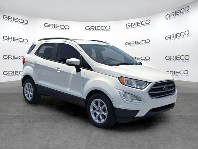 Used 2021 White Ford SE image 1