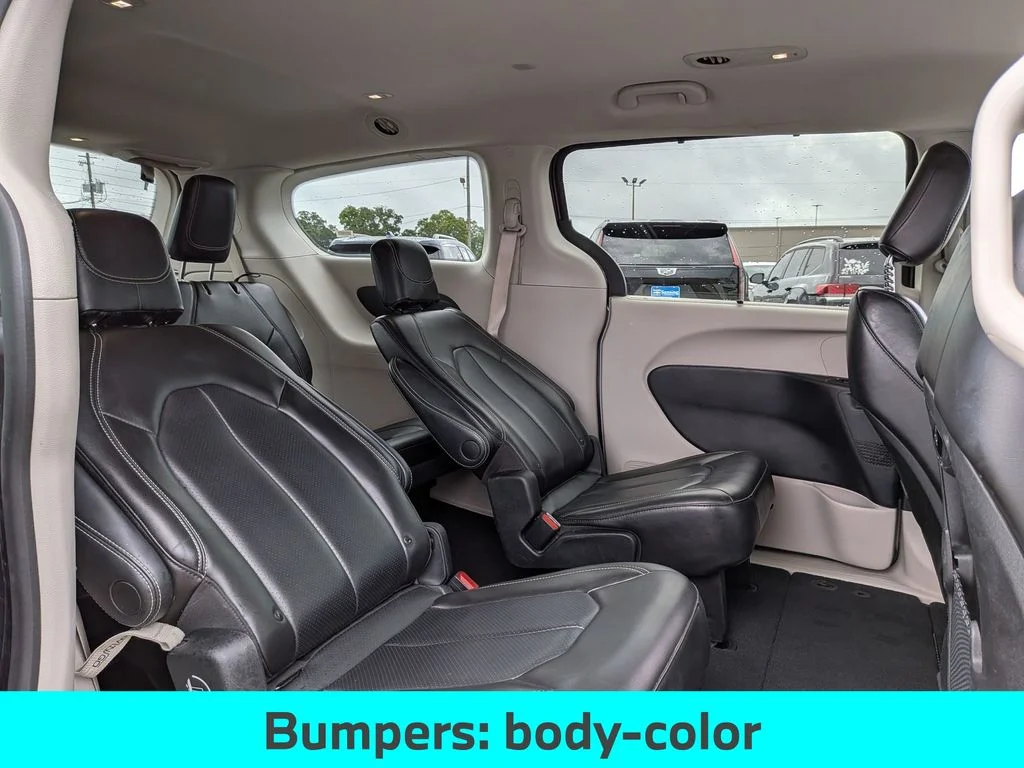 Used 2023 Gray Chrysler Touring L image 27