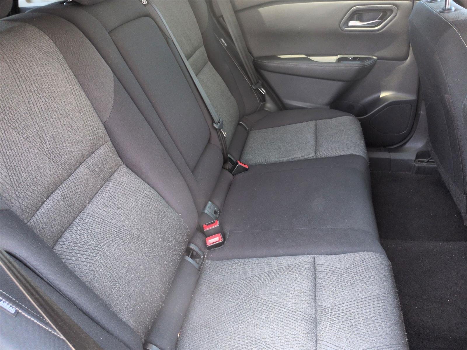 Used 2024 Everest White Pearl Nissan SV image 34