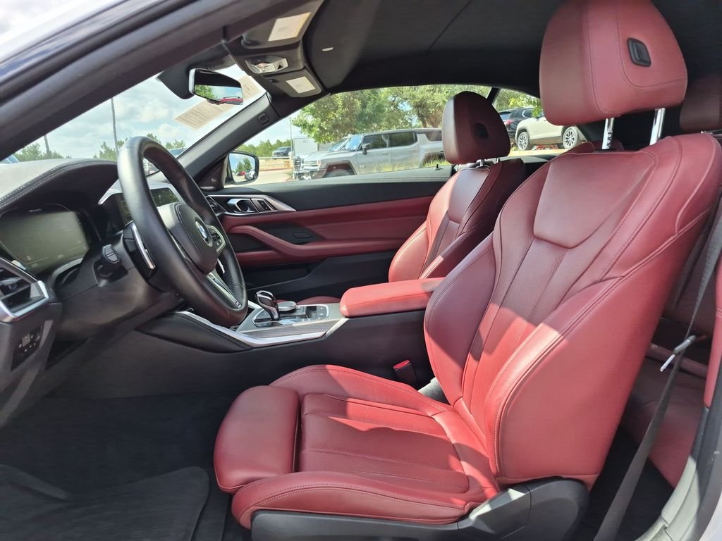 Used 2023 White BMW M440i image 21