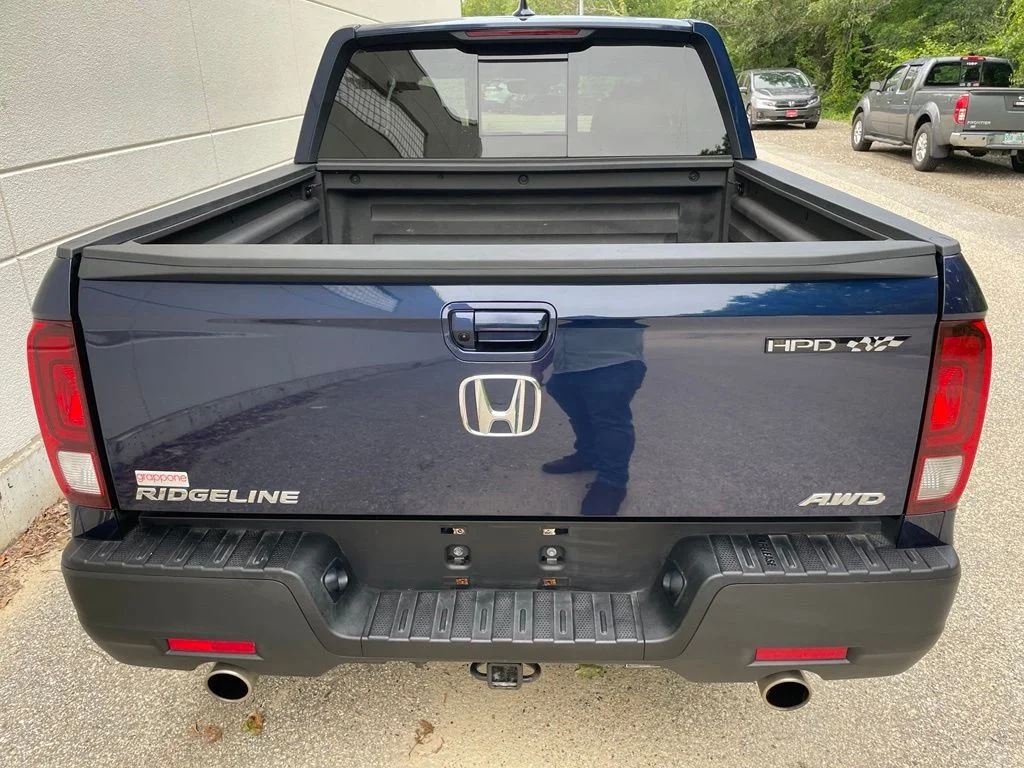 Certified Used 2022 Obsidian Blue Pearl Honda AWD RTL image 7
