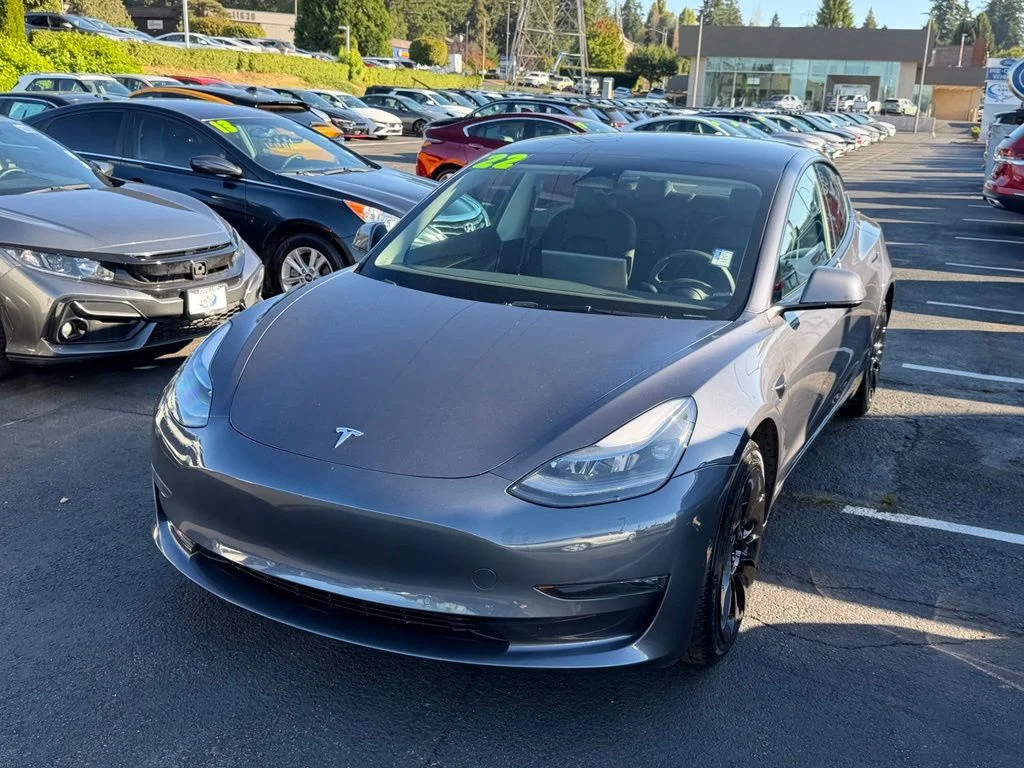 Used 2022 Midnight Silver Metallic Tesla Long Range image 4