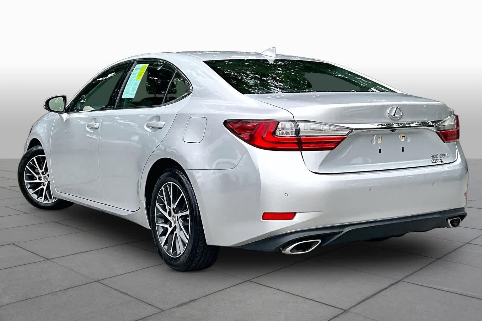 Used 2016 Silver Lining Metallic Lexus  image 11