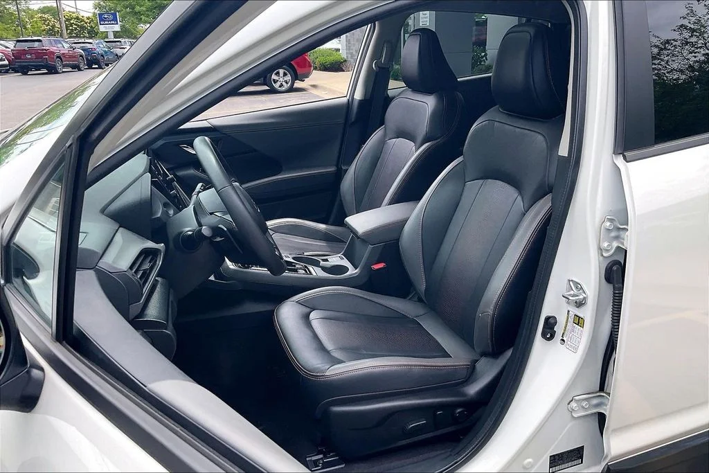 Used 2025 White Subaru Limited image 28