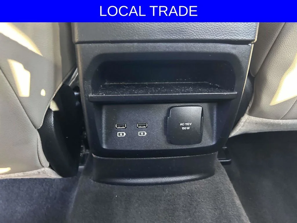 Used 2019 White Ford Lariat image 14