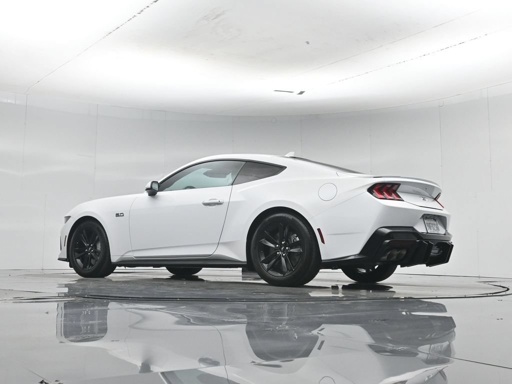Used 2025 White Ford GT image 3