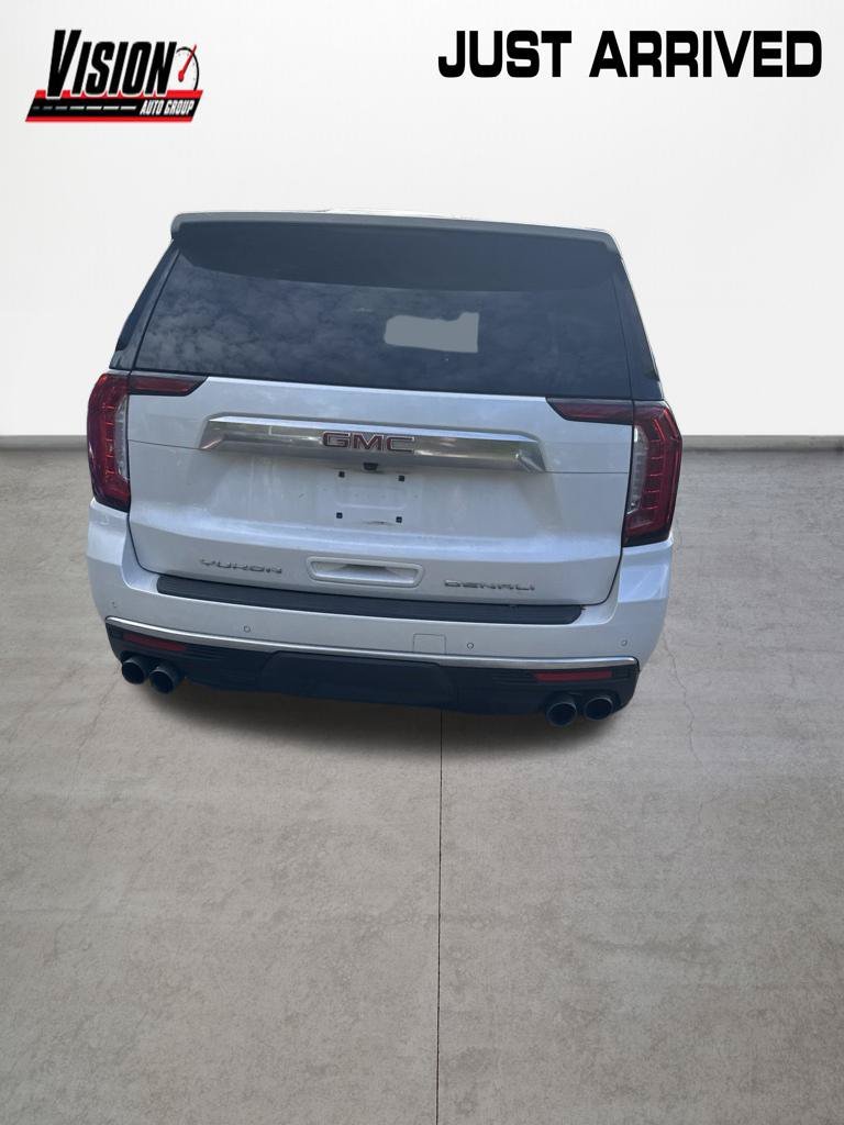 Used 2022 White GMC Denali image 10