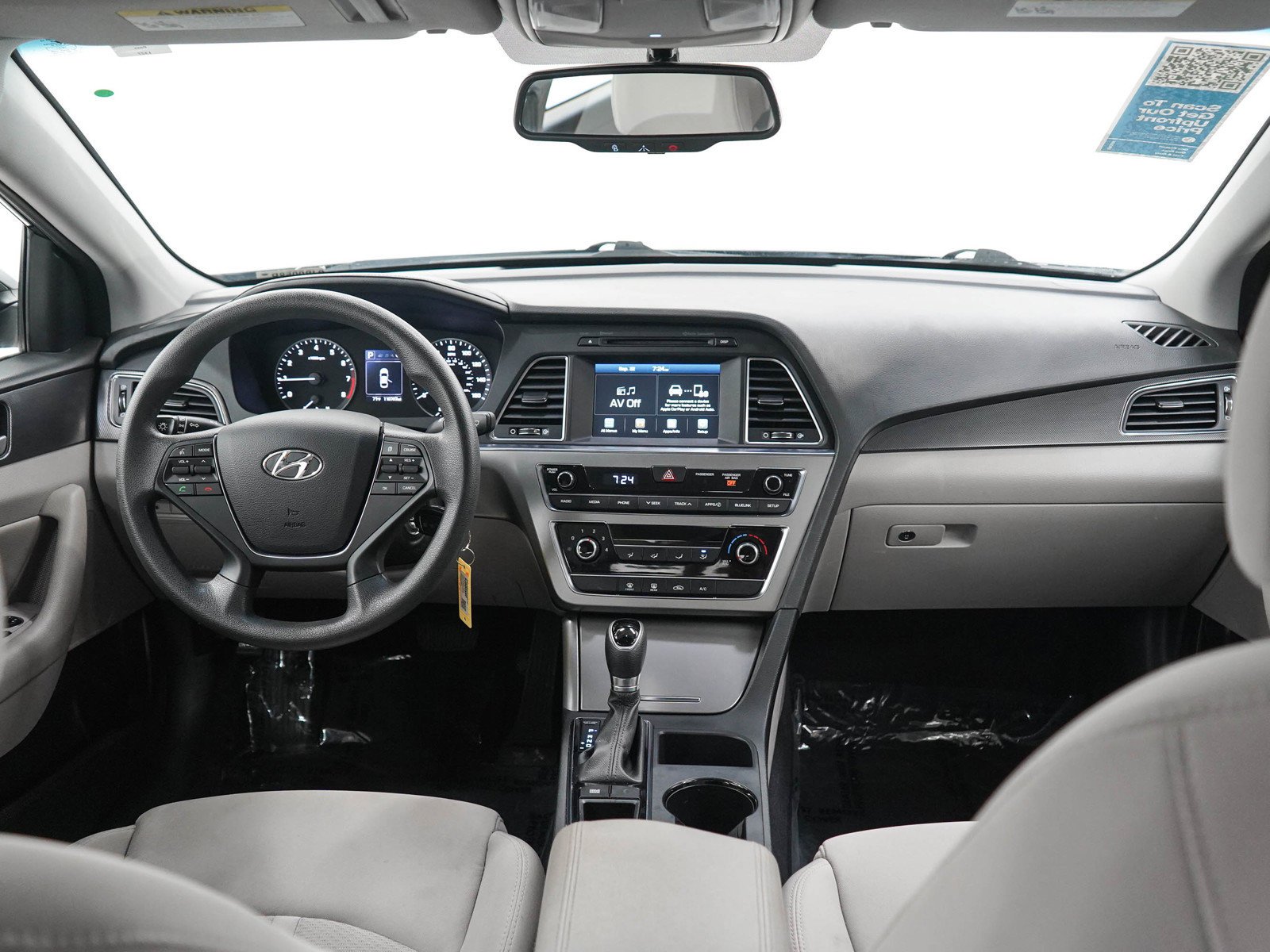 Used 2017 Phantom Black Hyundai Sport 2.4L image 13