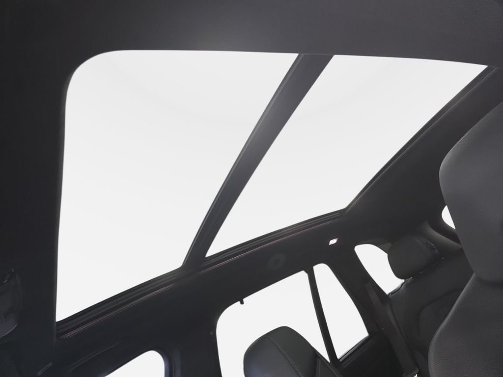 Used 2022 Carbon Black Metallic BMW  image 19
