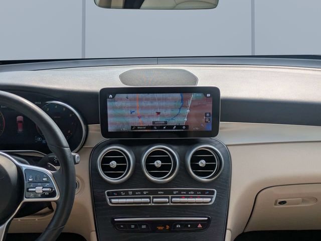 Used 2022  Mercedes-Benz GLC 300 image 19