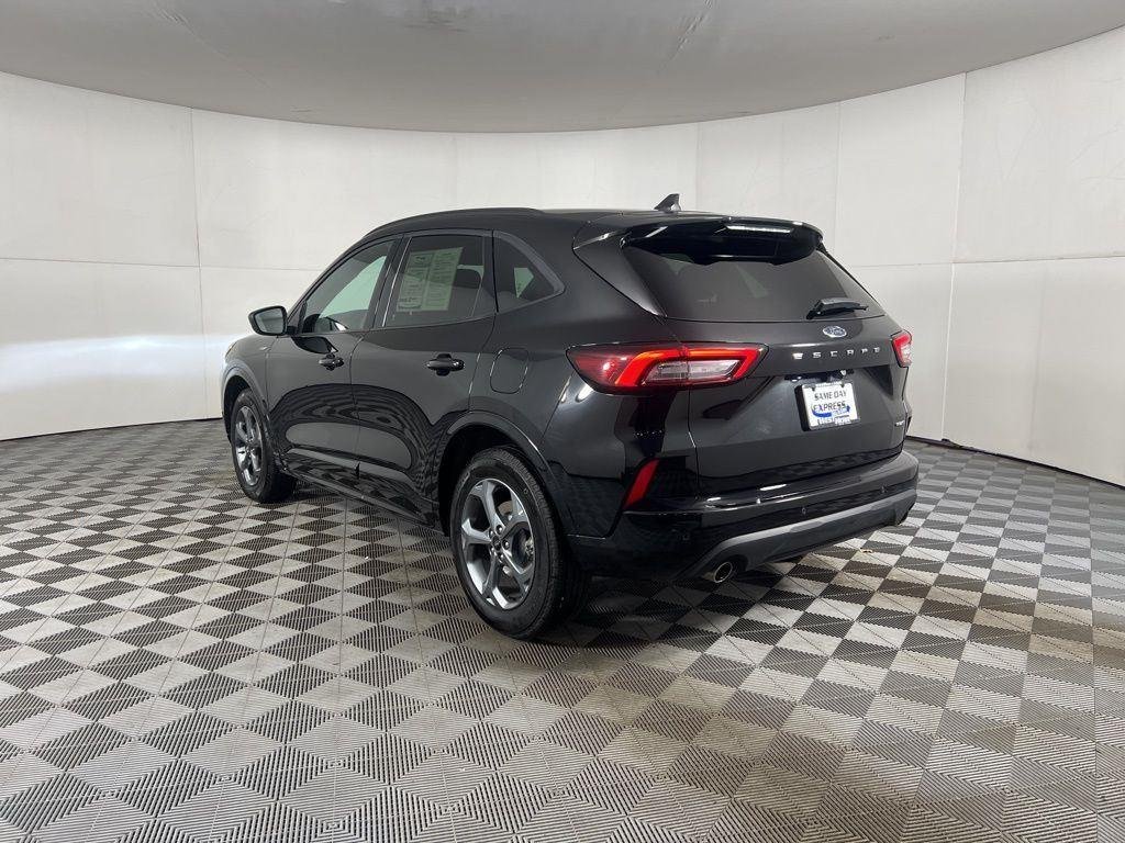 Used 2023 Black Metallic Ford ST-Line image 7