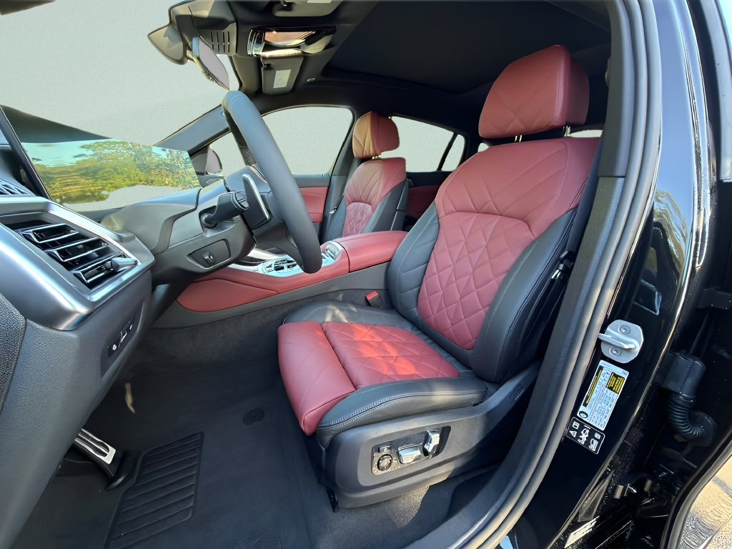 New 2027 Black Sapphire Metallic BMW xDrive40i image 10