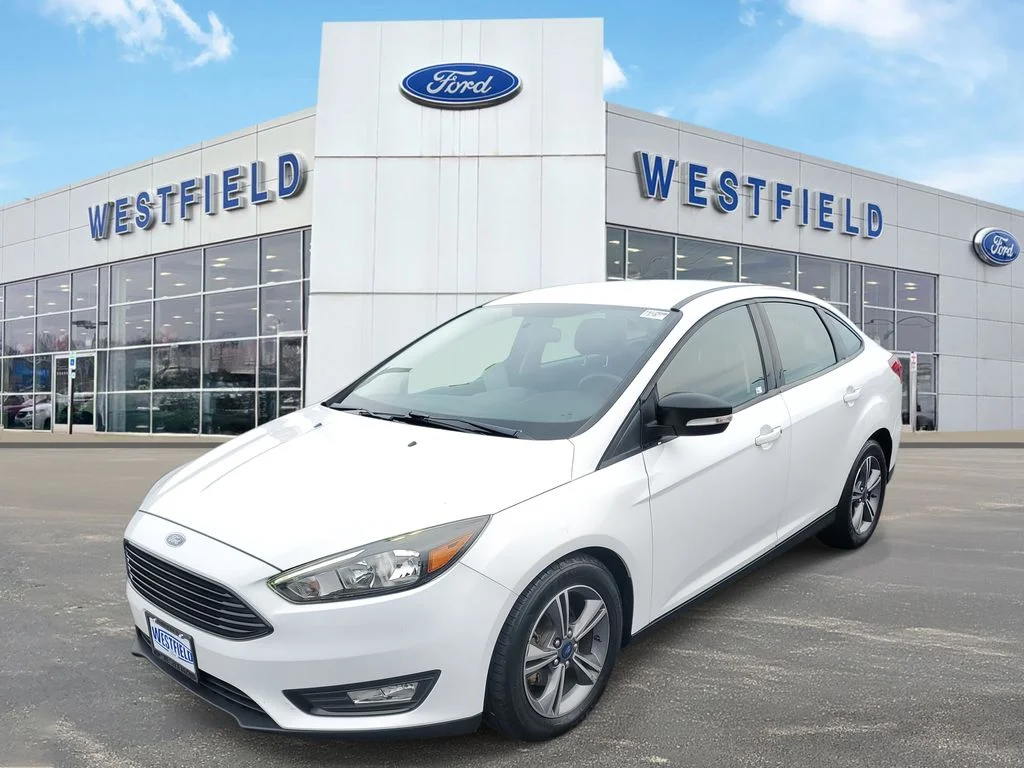 Used 2018 Ford Focus SE with VIN 1FADP3FE0JL300564 for sale in Hodgkins, IL