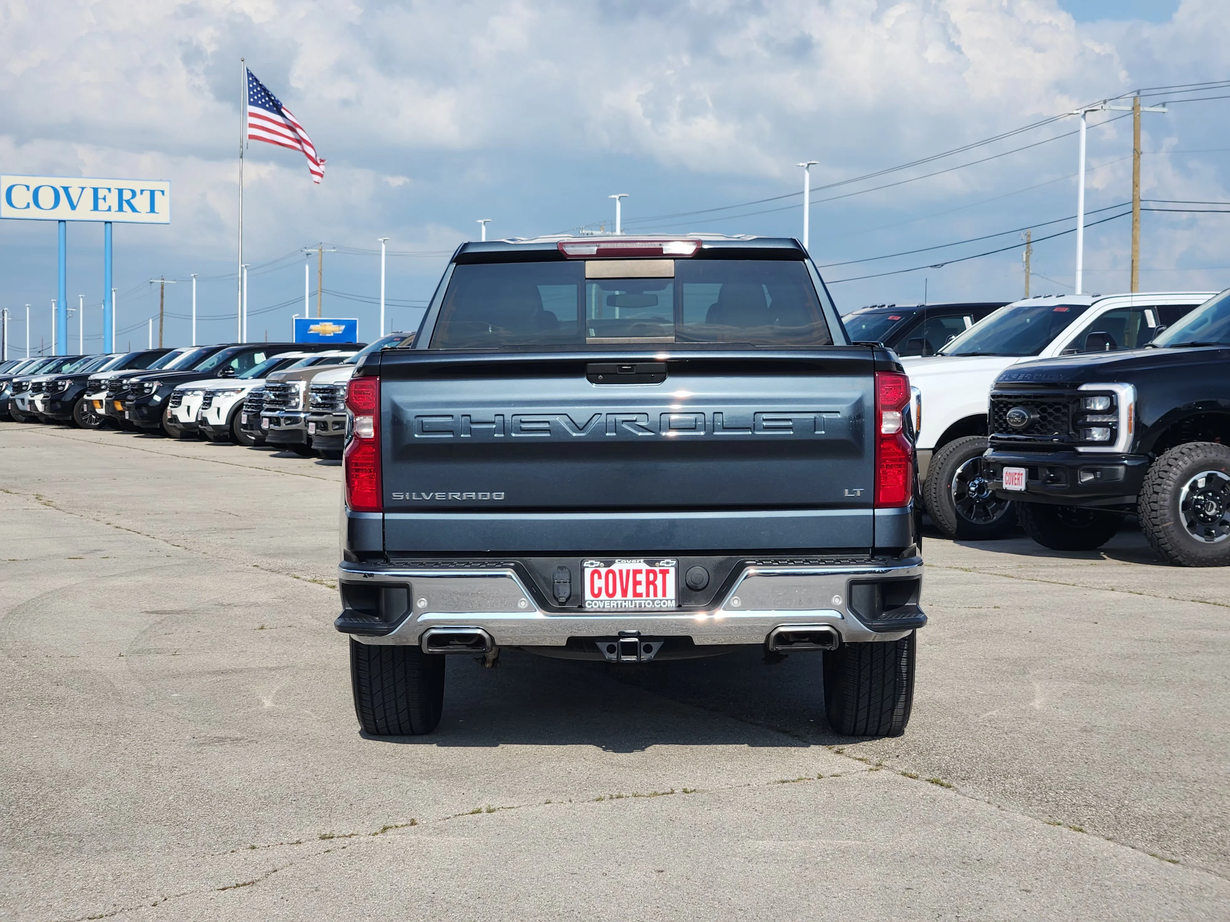 Used 2020 Shadow Gray Metallic Chevrolet LT Texas Edition image 6