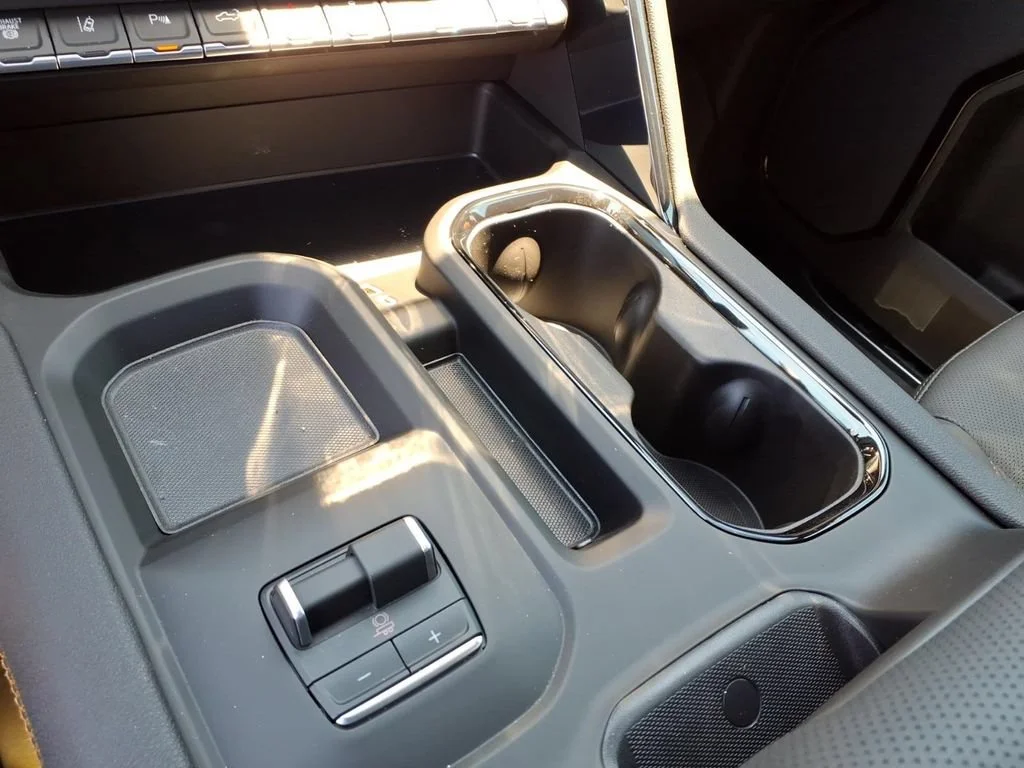 2026 GMC Sierra 2500HD AT4 - Photo 7