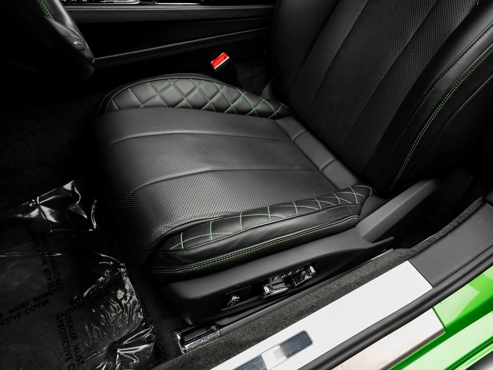 Used 2021  Bentley V8 image 32