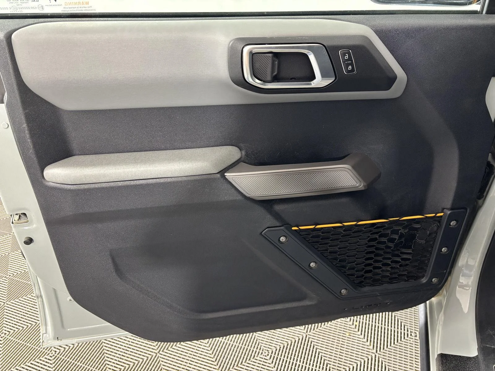 Used 2023 Cactus Gray Ford Badlands image 14