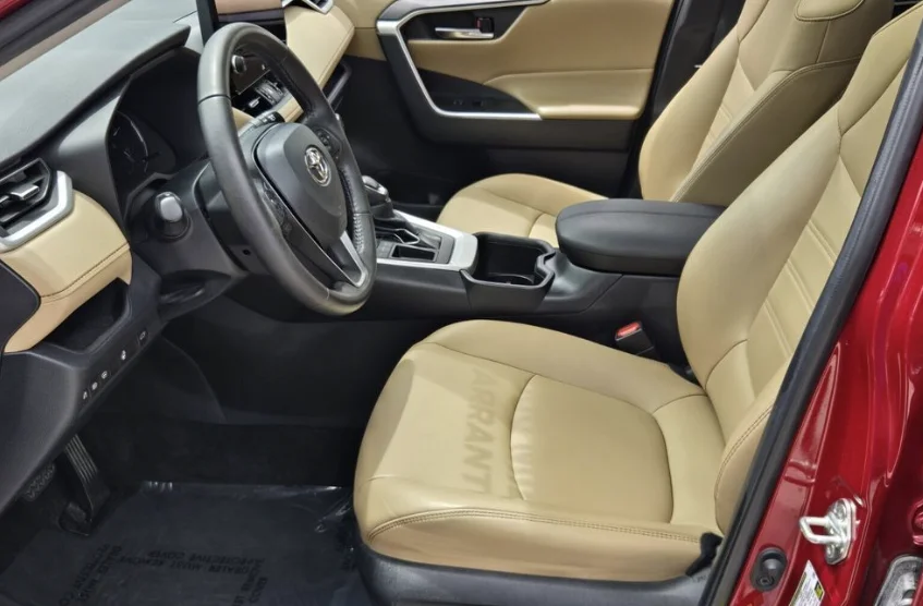 Used 2023 Red Toyota XLE Premium image 7