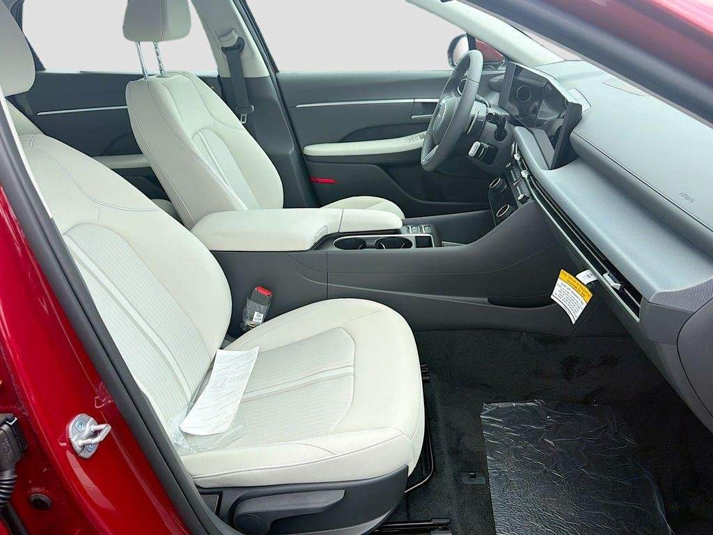 New 2026 Ultimate Red Hyundai SEL Sport image 21
