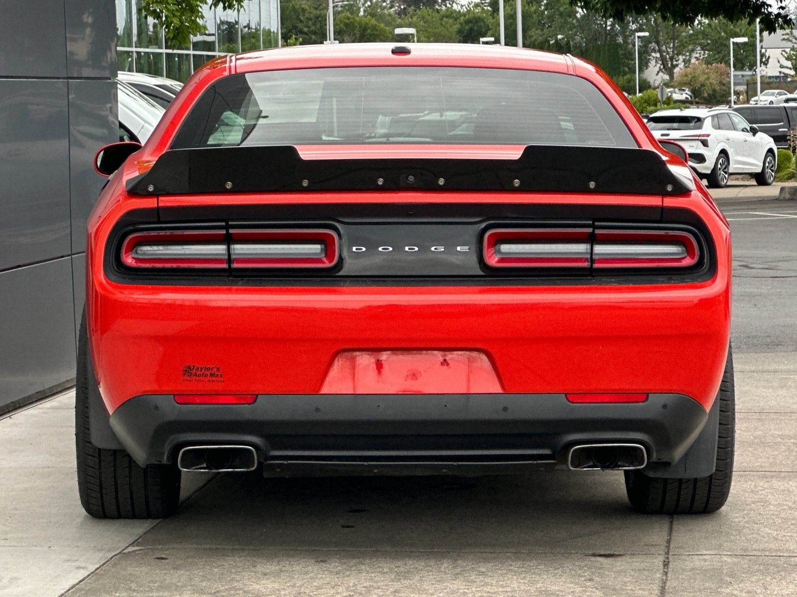 Used 2016 Go Mango Dodge SRT 392 image 4