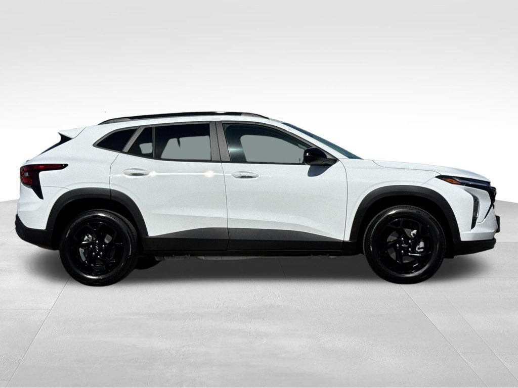 2026 Chevrolet Trax LT - Photo 6
