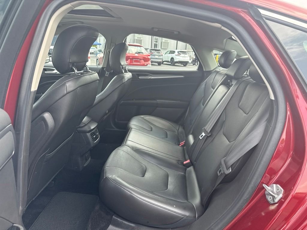 Used 2014 Red Ford Titanium image 12