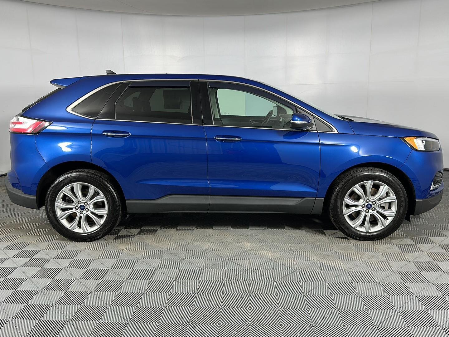 Used 2022 Atlas Blue Ford Titanium image 26