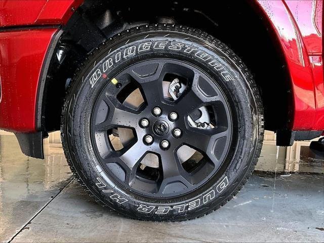 New 2026 Molten Red Pearl-Coat Exterior Paint RAM BIG HORN image 8