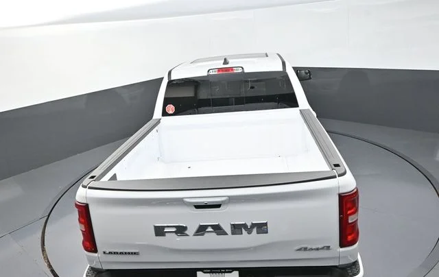 2026 RAM 1500 Laramie - Photo 17