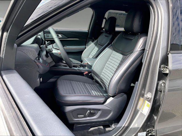 New 2027 Carbonized Gray Metallic Ford ST-Line image 10