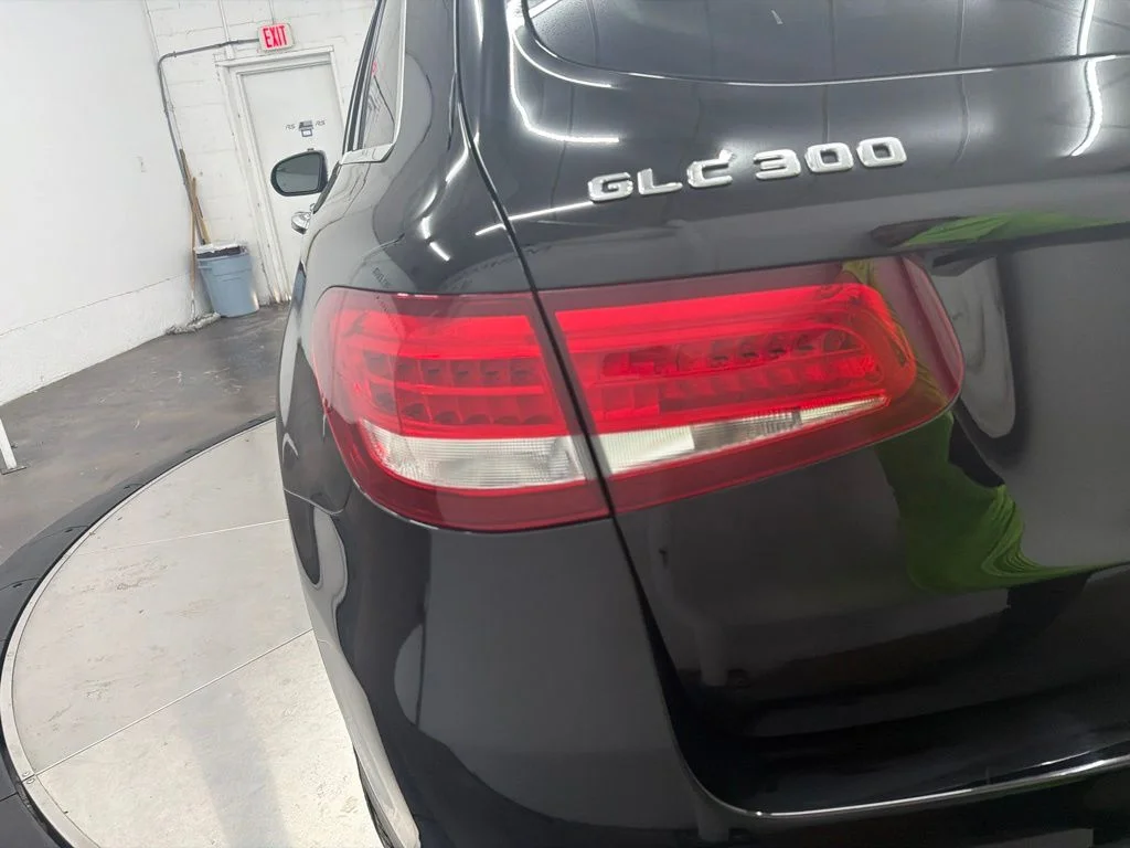 Used 2018  Mercedes-Benz GLC 300 image 11