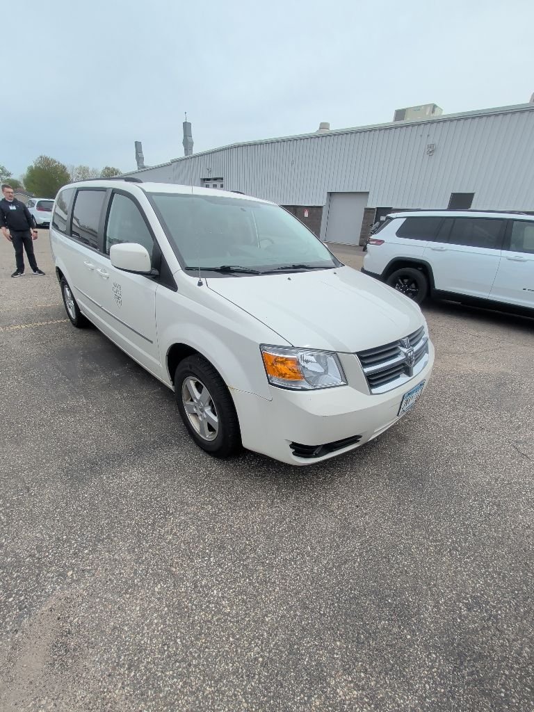 2010 Dodge Grand Caravan SXT FWD's photo