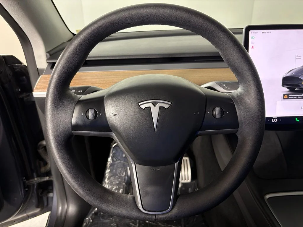 Used 2022 Midnight Silver Metallic Tesla Performance image 20