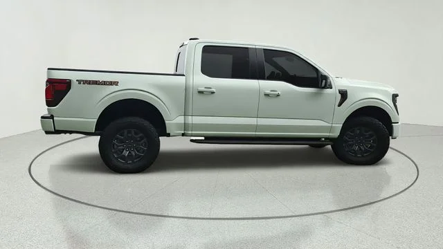 Certified Used 2025 Oxford White Ford Tremor image 7