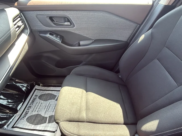 Used 2023 Gray Nissan S image 25