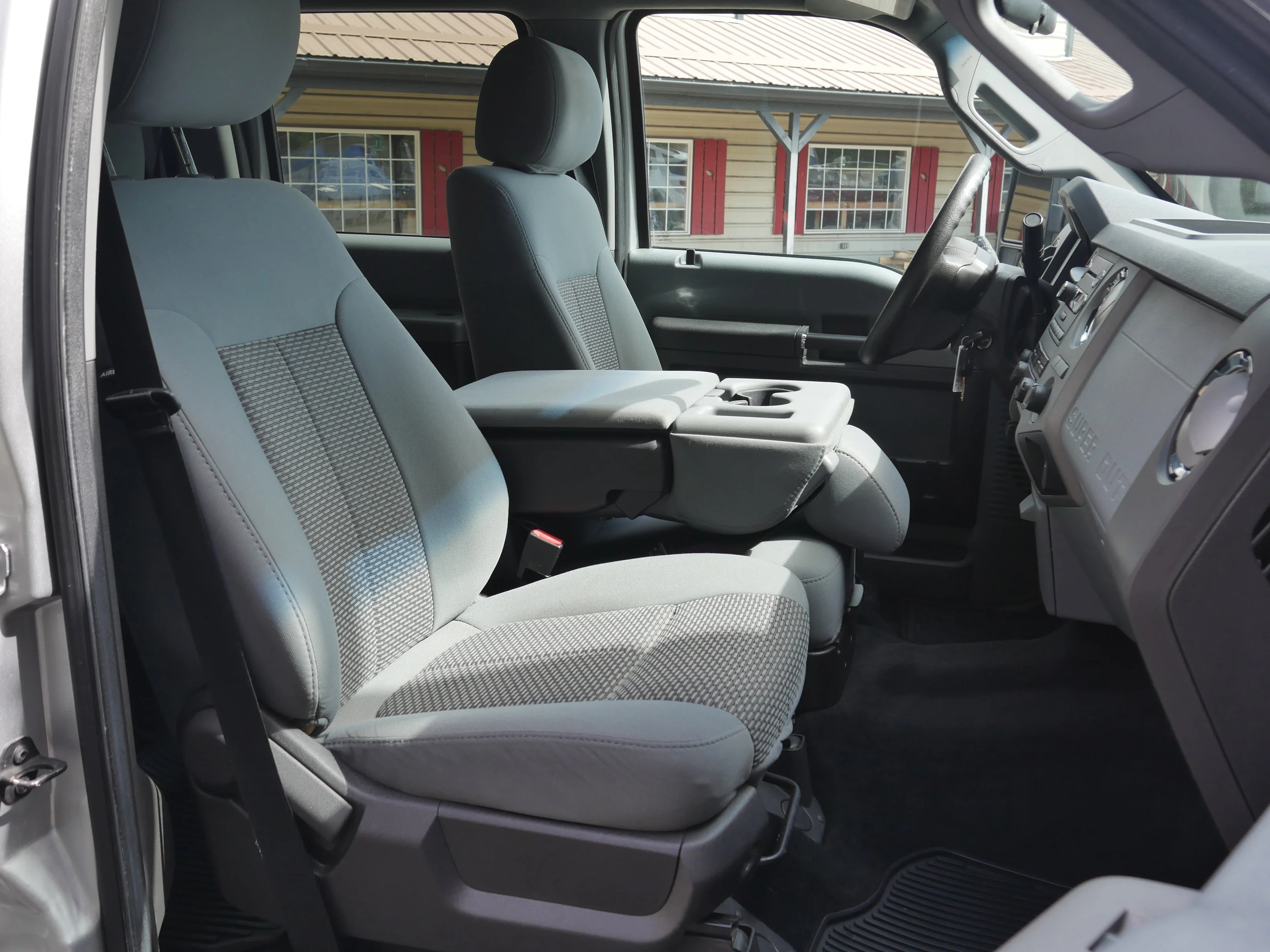 Used 2012 Ingot Silver Metallic Ford XLT image 22