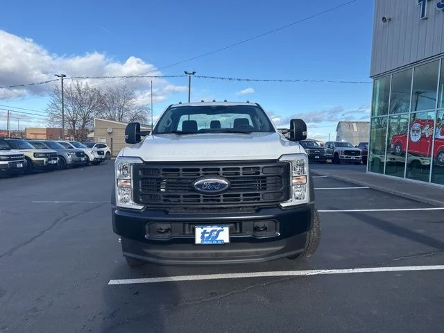 2026 Ford F-550 Super Duty Chassis Cab XL - Photo 8