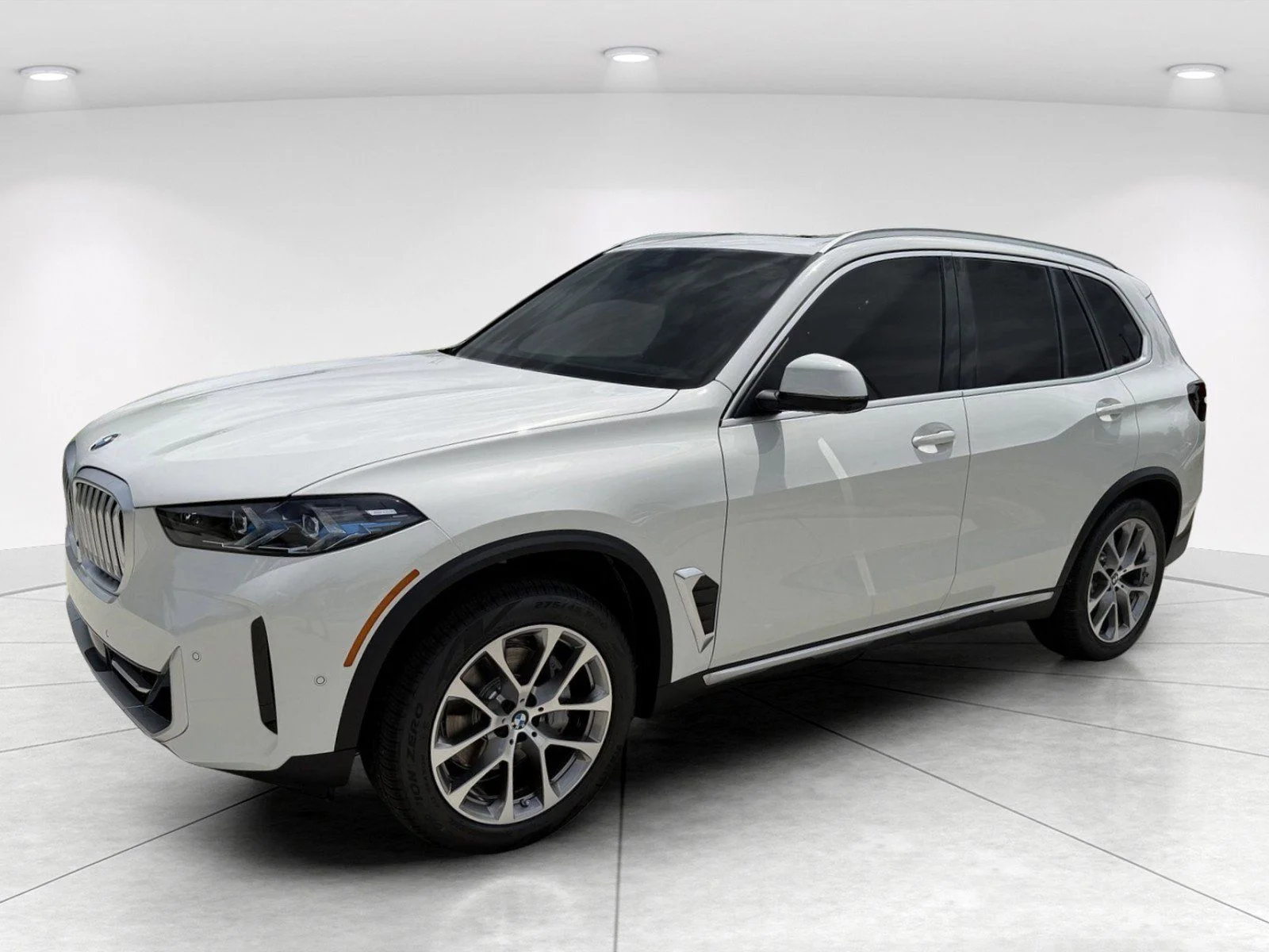 New 2026 Alpine White BMW sDrive40i image 8