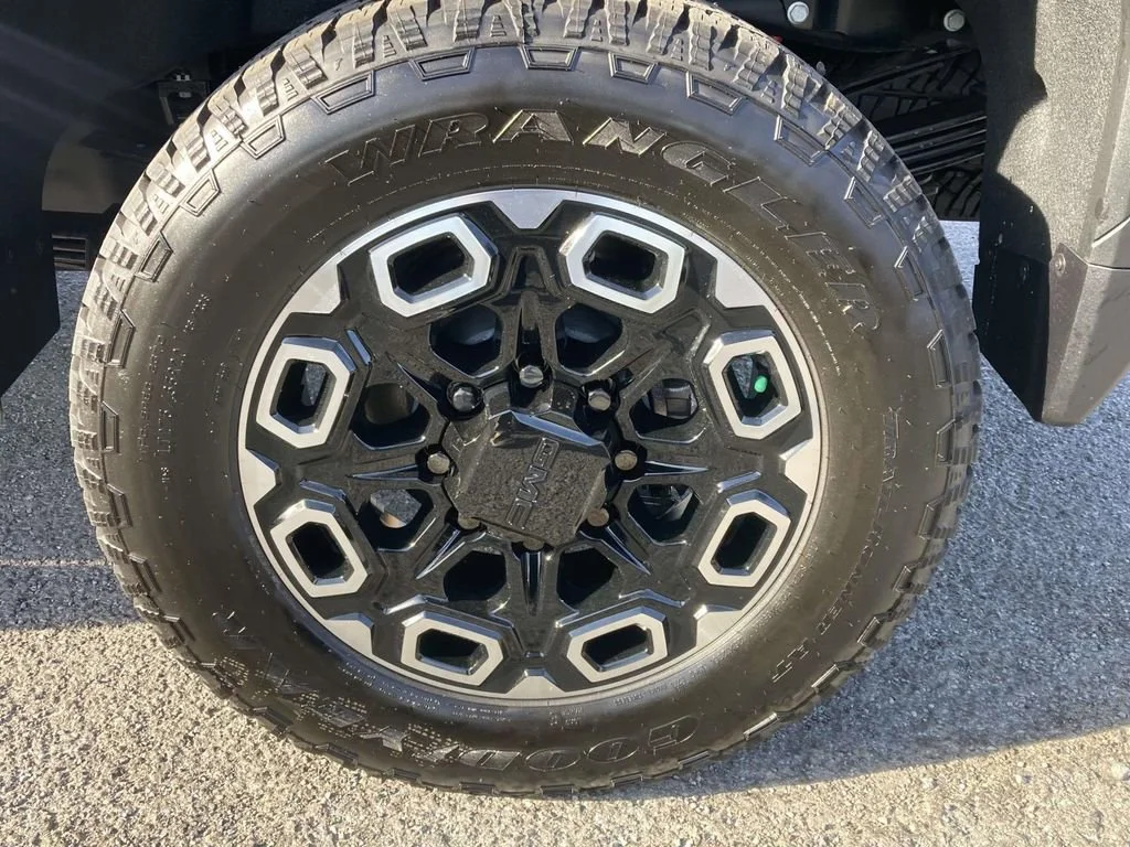 New 2026 Onyx Black GMC AT4 image 10