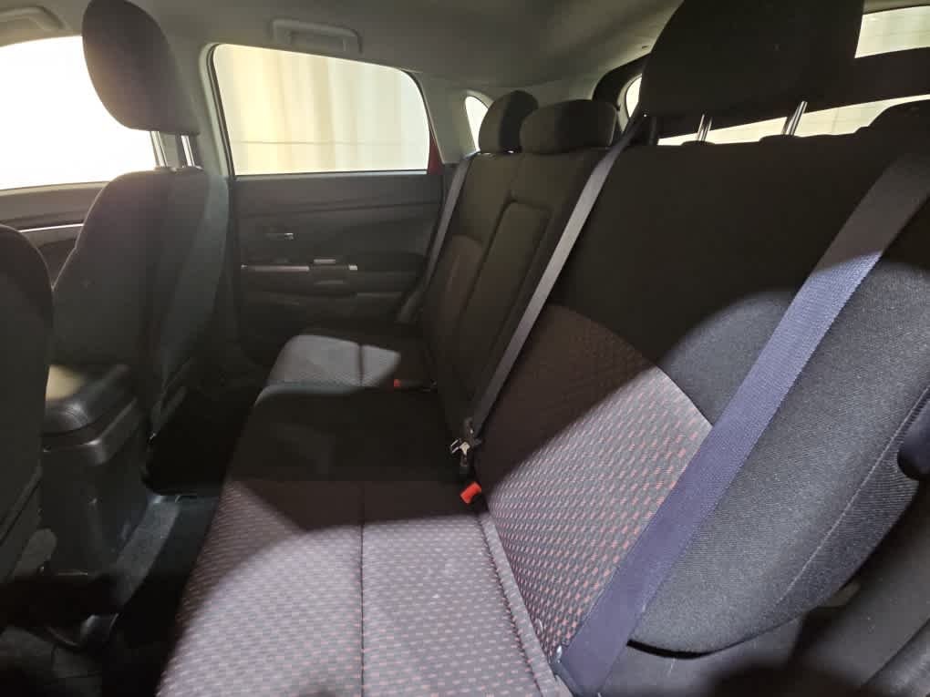 Used 2019 Rally Red Metallic Mitsubishi ES 2.0 image 7