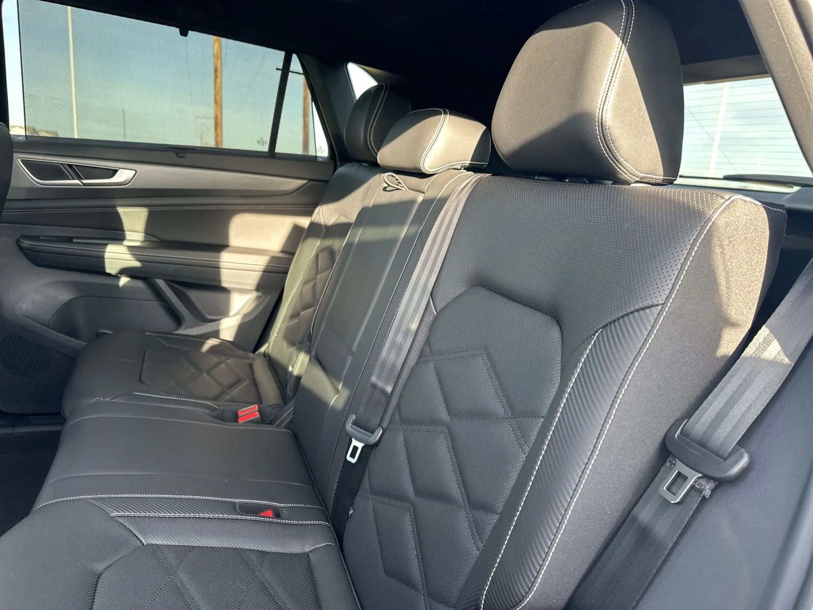 New 2026 Black Volkswagen 2.0T SE w/Technology image 19