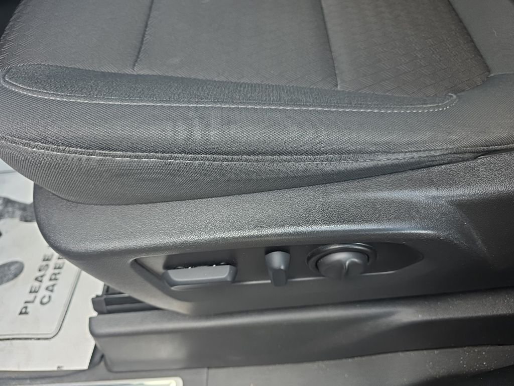 Used 2022 Red Chevrolet RST image 15