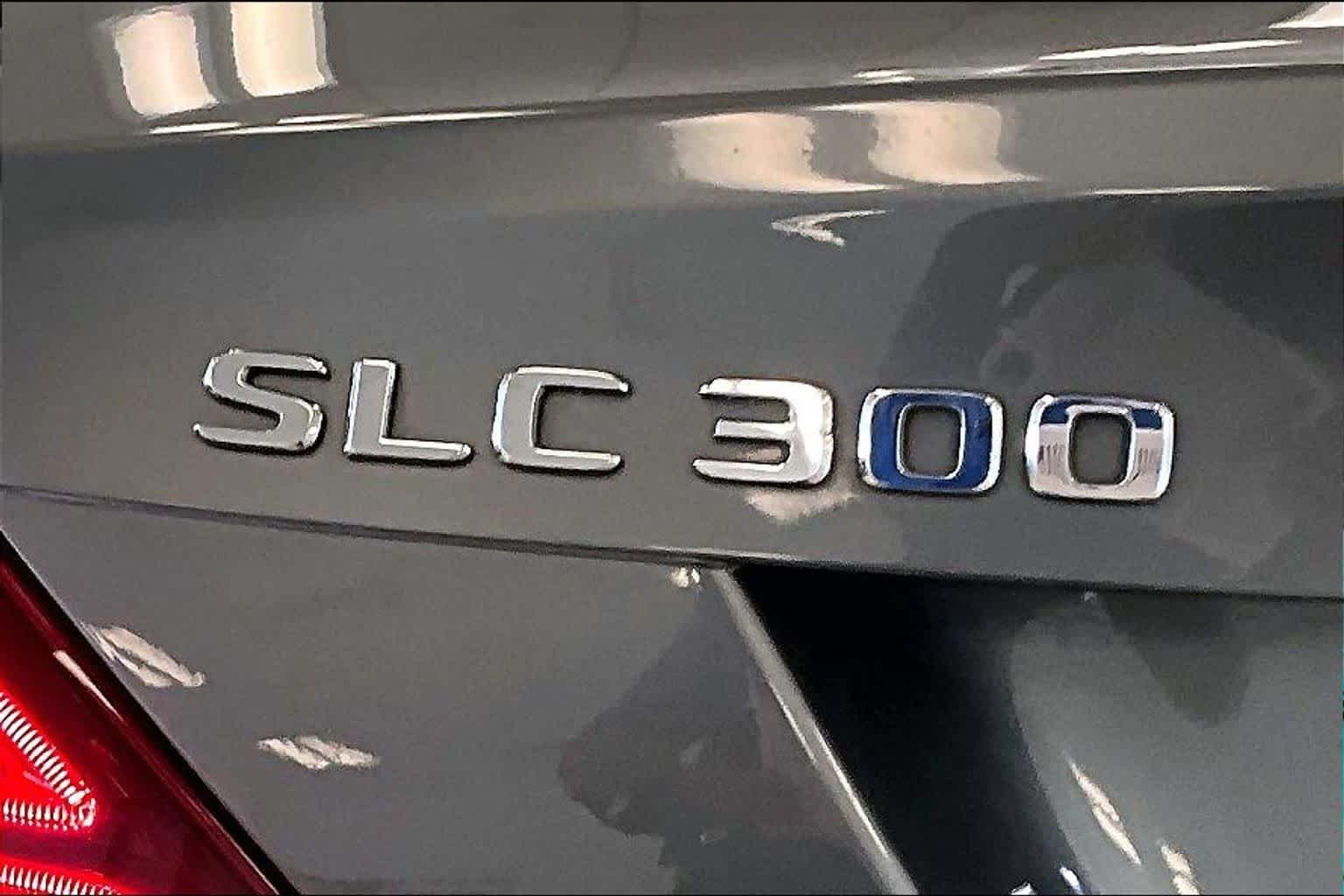Used 2017 Selenite Grey Metallic Mercedes-Benz SLC 300 image 26
