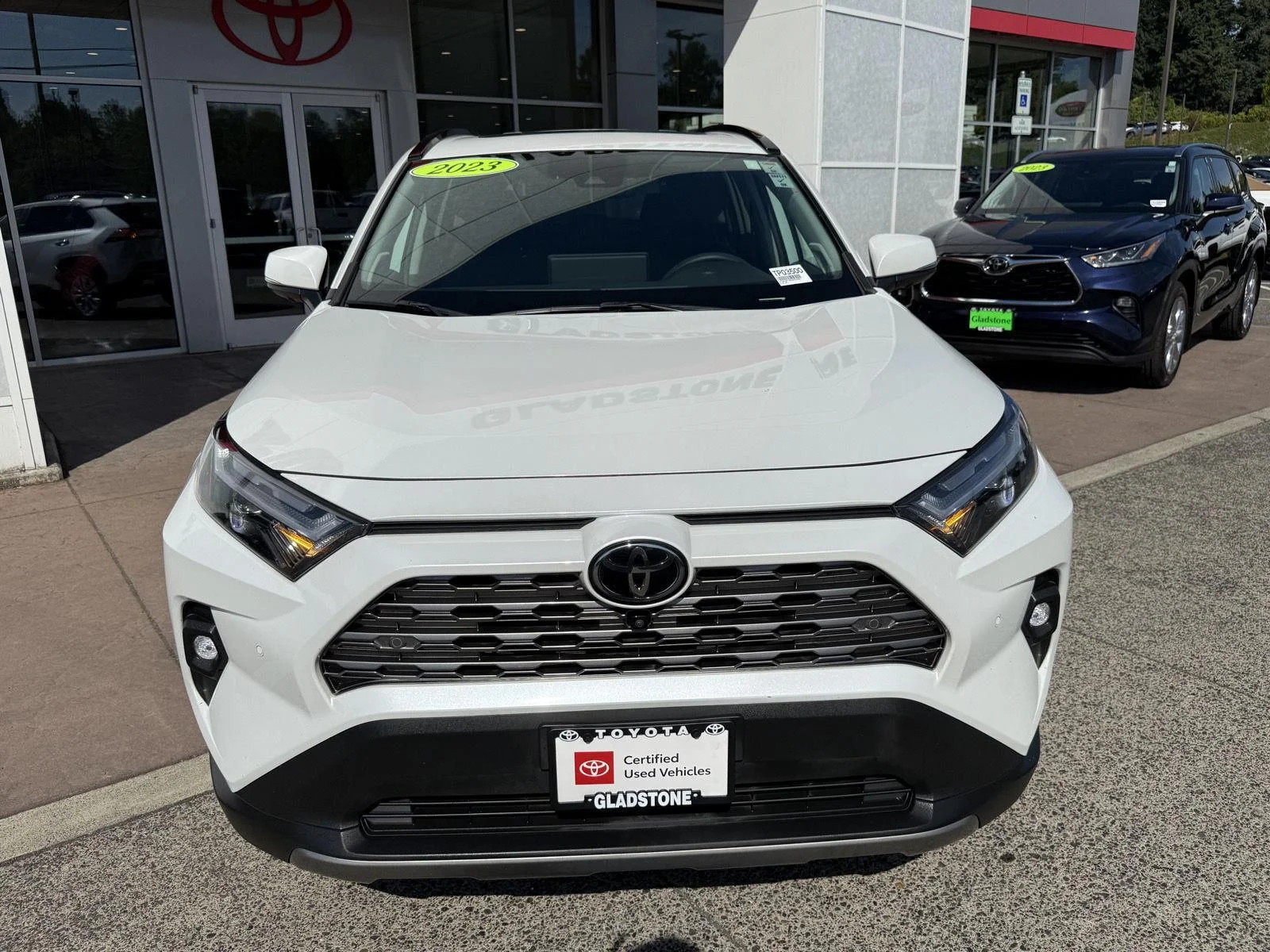 Used 2023 Wind Chill Pearl Toyota Limited image 9