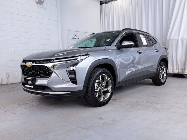 2025 Chevrolet Trax LT's photo