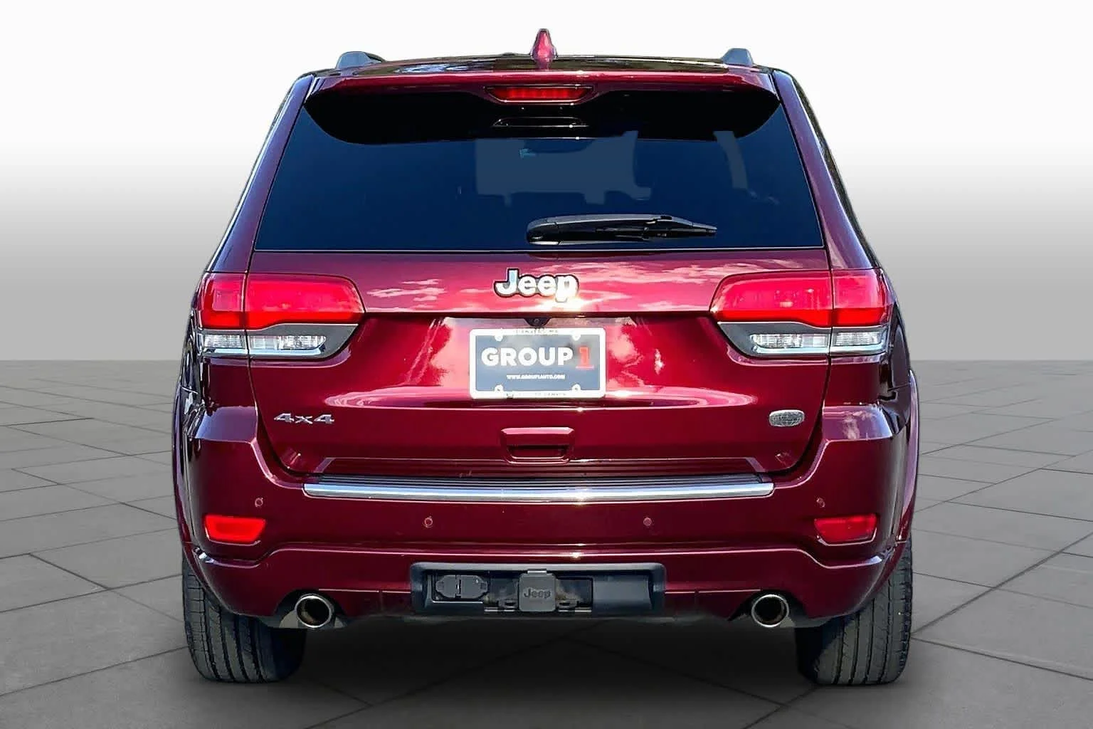 Used 2020 Velvet Red Pearlcoat Jeep Overland image 5